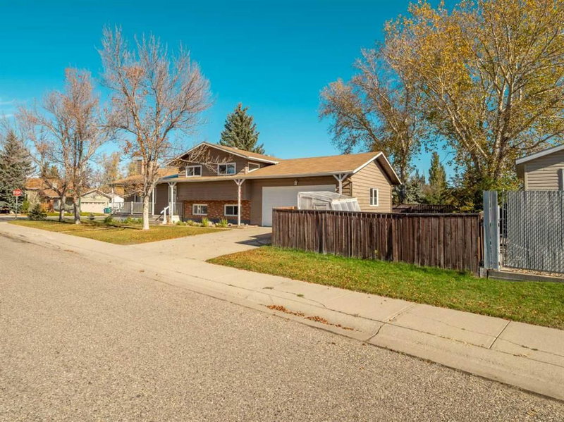 80 Ojibwa Road W