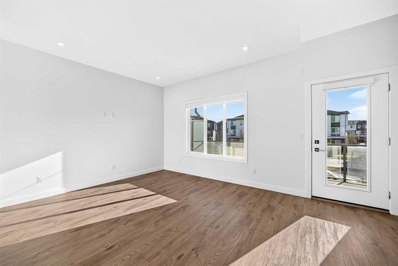 303 - 6 Merganser Drive W