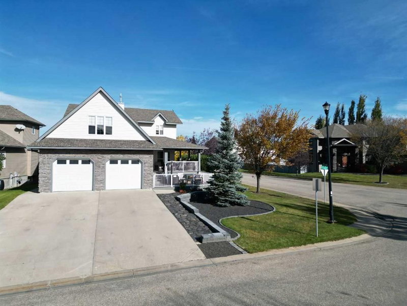 9302 Lakeshore Court