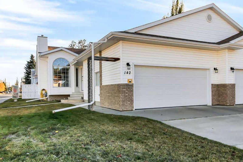142 Doran Crescent