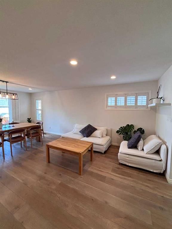 18 Sarcee Place W