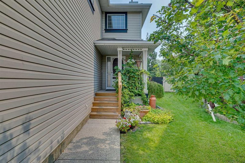 248 Douglas Ridge Green SE