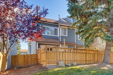 6 - 208 Grier Terrace NE