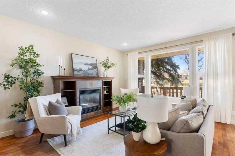 126 30 Avenue NE, Tuxedo Park — interior photo 5