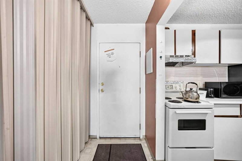 2110, 221 6 Avenue SE, Downtown Commercial Core — interior photo 5