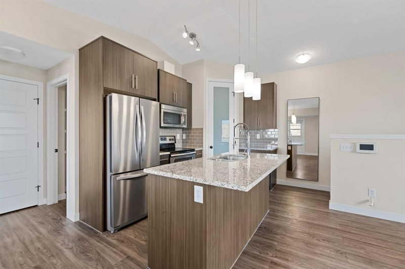 1921 - 2461 Baysprings Link SW