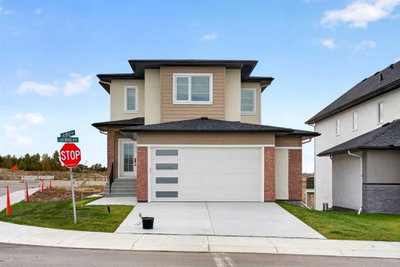 3 Lakewood Way