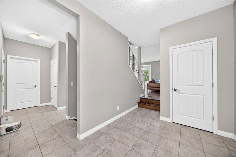 164 Auburn Springs Close SE