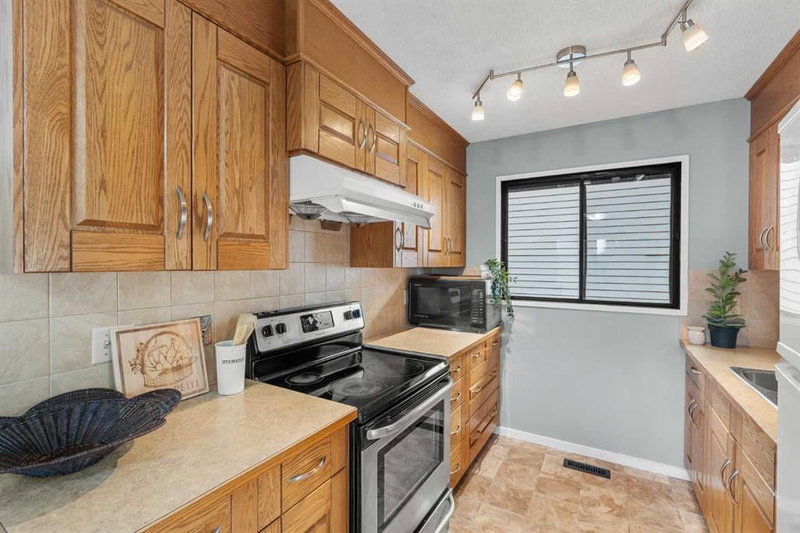 96 Abalone Crescent NE, Abbeydale — interior photo 5