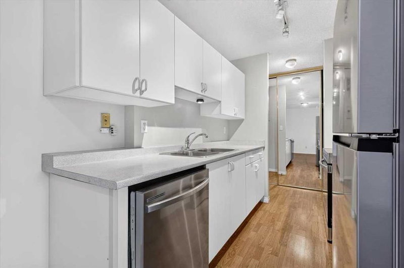 11D, 80 Galbraith Drive SW, Glamorgan — interior photo 7