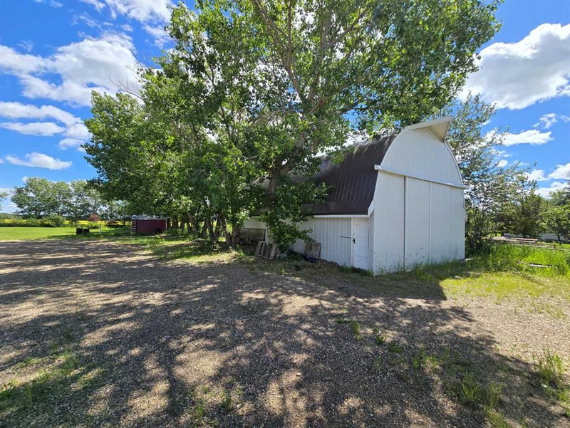 240069 Township Road 834