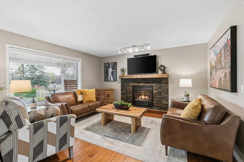 278 Douglasdale Point SE, Douglasdale/Glen — interior photo 5