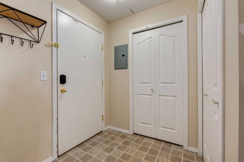 312 - 1000 Citadel Meadow Point NW