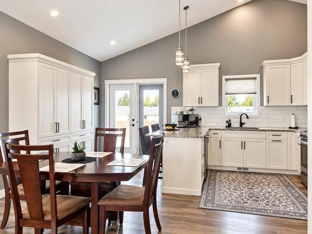 253 Greenwood Road