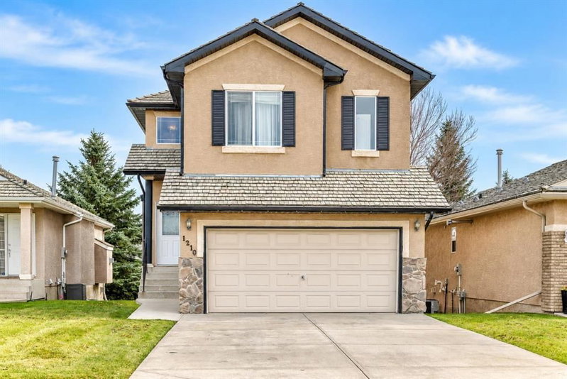 1210 Harvest Hills Drive NE — listing photo