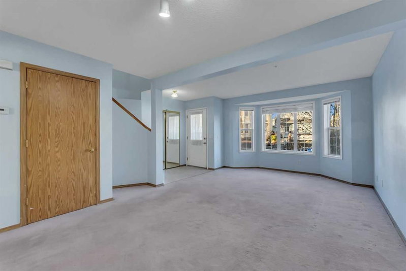 350 Arbour Grove Close NW, Arbour Lake — interior photo 7