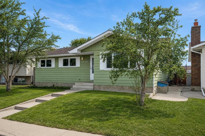 5835 28 Avenue NE, Pineridge — photo 3