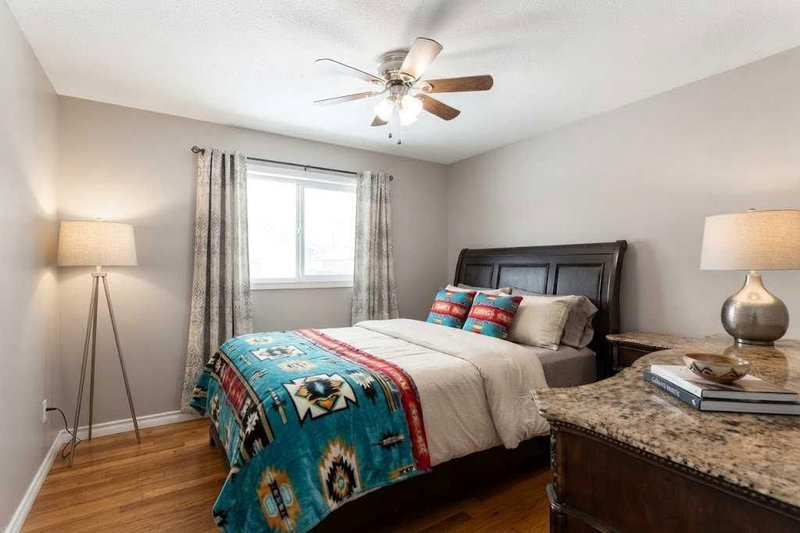 379 Falmere Road NE, Falconridge — interior photo 6