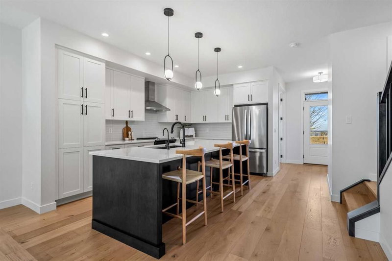 15041 37 Street SW