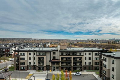 1410 - 80 Greenbriar Place NW