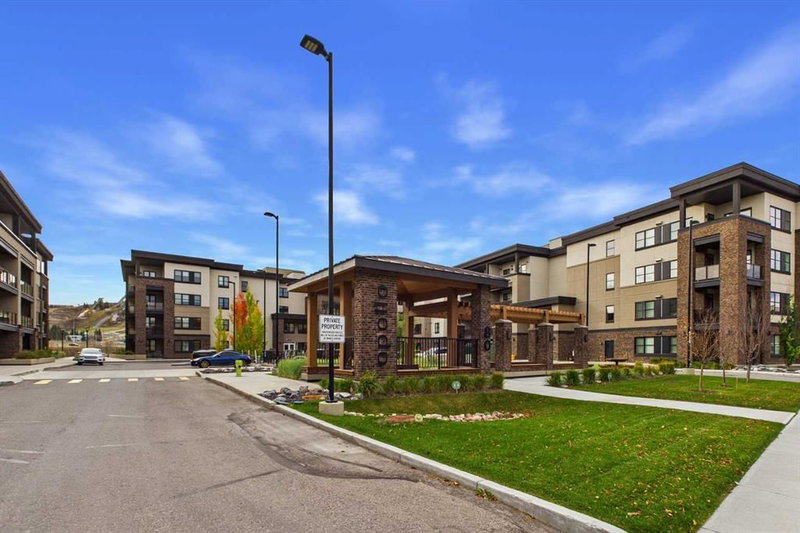 1410 - 80 Greenbriar Place NW