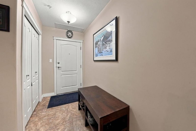 101 - 6 Michener Boulevard