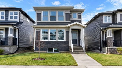 27 Cornerstone Green NE