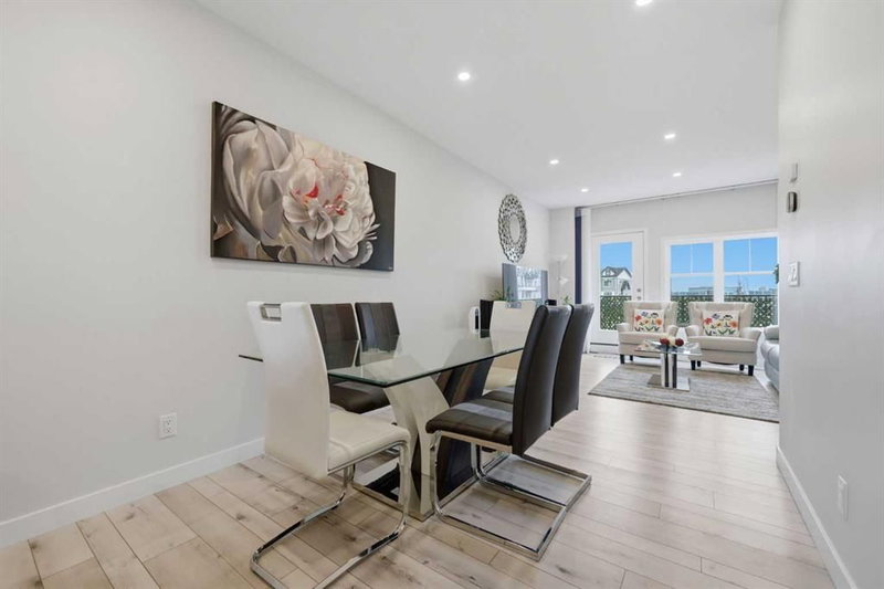 11 Les Jardins Park SE, Douglasdale/Glen — interior photo 5