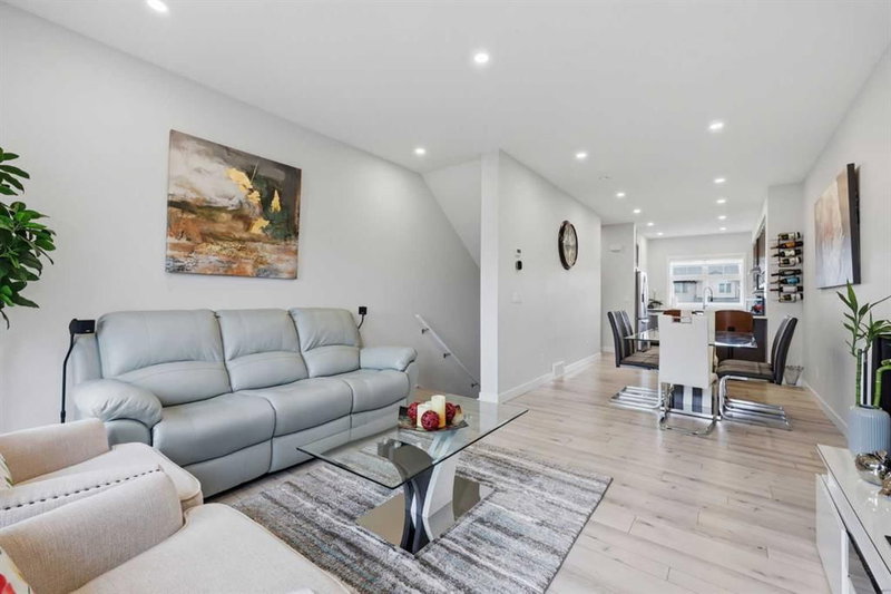 11 Les Jardins Park SE, Douglasdale/Glen — interior photo 6