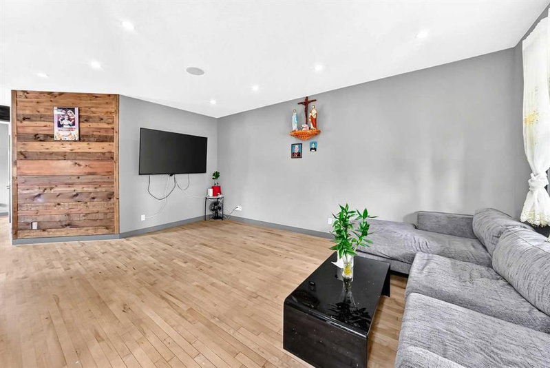1200 Ravenswood Drive SE, Ravenswood — interior photo 6