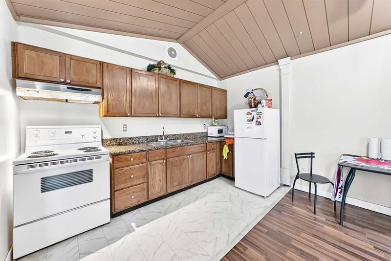 130, 5404 10 Avenue SE, Penbrooke Meadows — interior photo 5