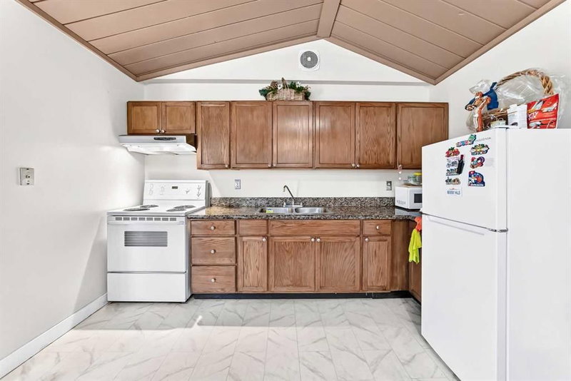130, 5404 10 Avenue SE, Penbrooke Meadows — interior photo 6