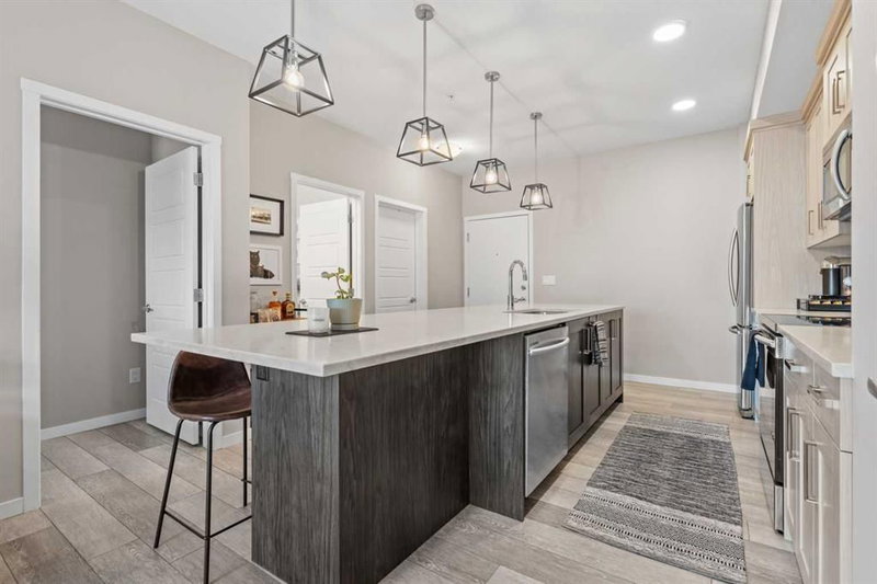 205, 370 Harvest Hills Common, Harvest Hills — interior photo