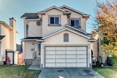 66 Harvest Oak Crescent NE
