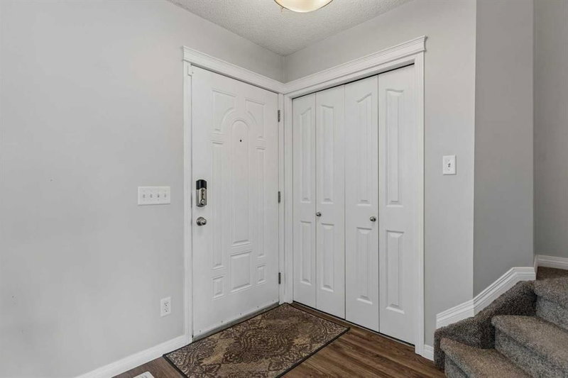 140 Prestwick Villas SE