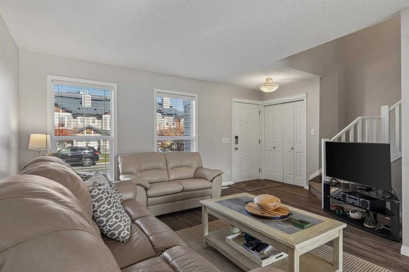 140 Prestwick Villas SE, McKenzie Towne — interior photo 5