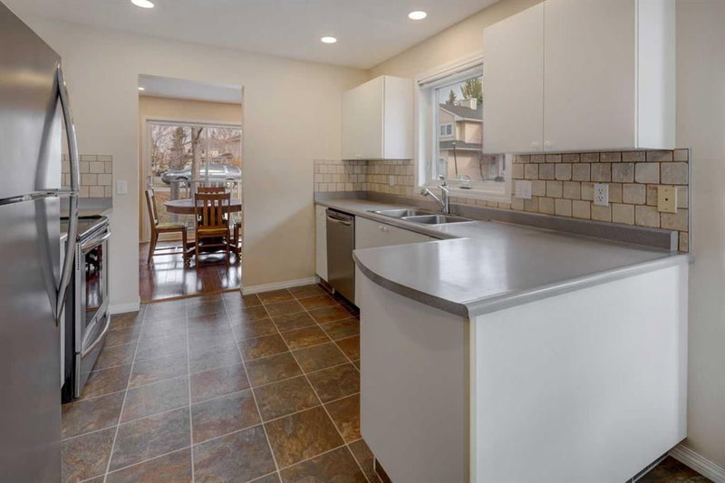 37 - 388 Sandarac Drive NW
