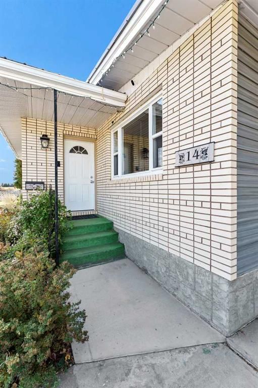 14 Markwick Drive SE