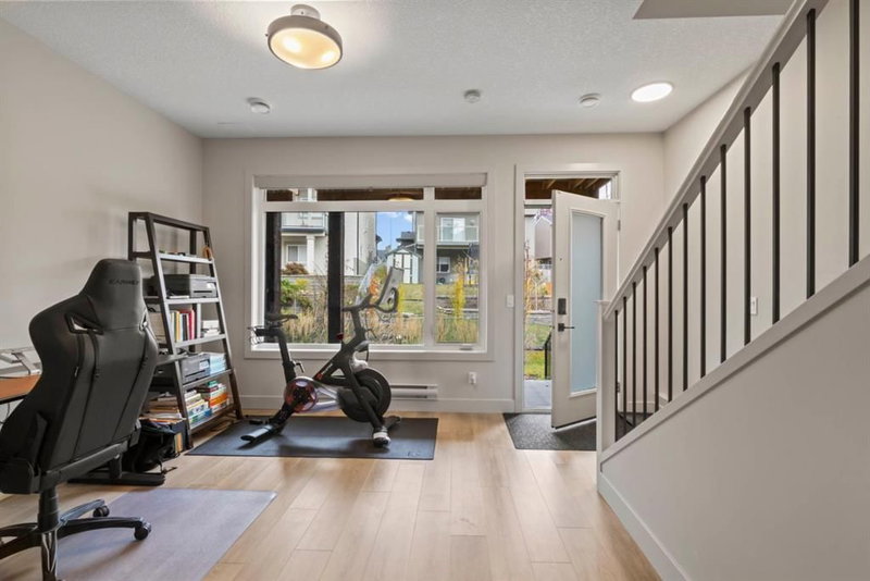 52 Royal Elm Green NW, Royal Oak — interior photo 5