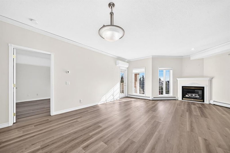 314 - 728 Country Hills Road NW