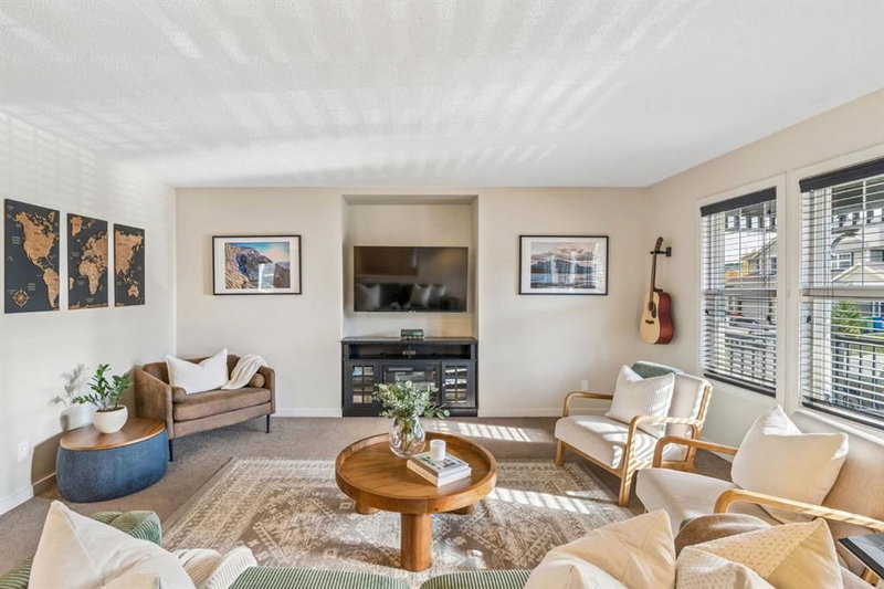 338 Sunset Common, Sunset Ridge — interior photo 5