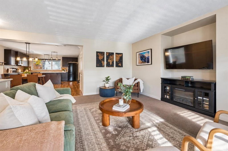 338 Sunset Common, Sunset Ridge — interior photo 6