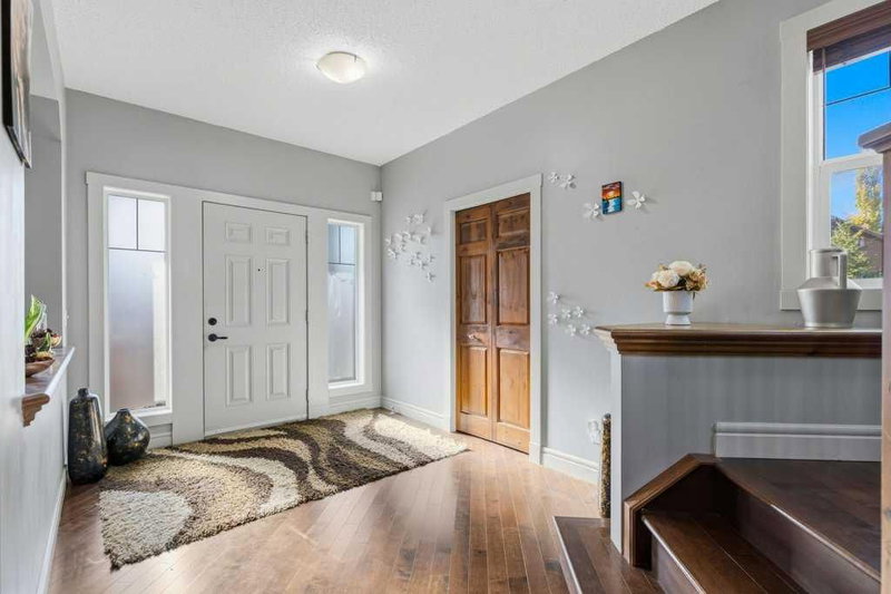30 Aspen Stone Road SW