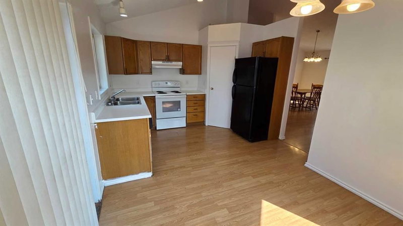 155 Applefield Close SE, Applewood Park — interior photo 7
