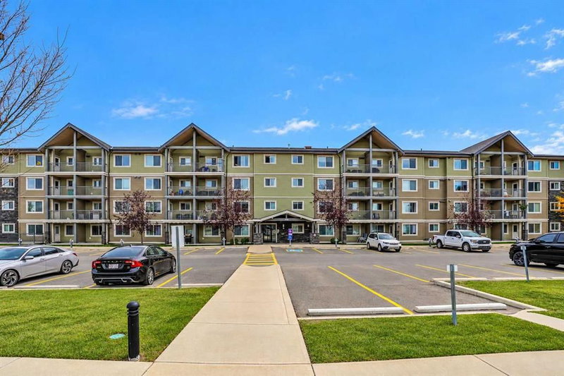 1204 - 181 Skyview Ranch Manor NE