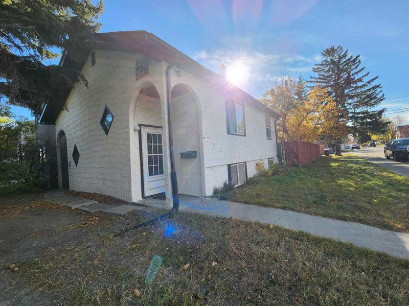 239 30 Avenue NW, Tuxedo Park — photo 3