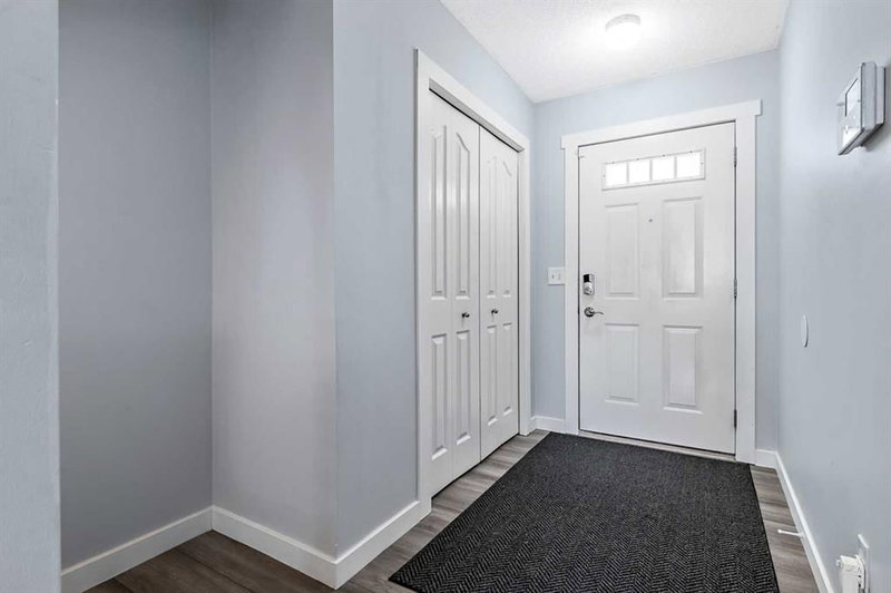 27 - 156 Canoe Drive SW