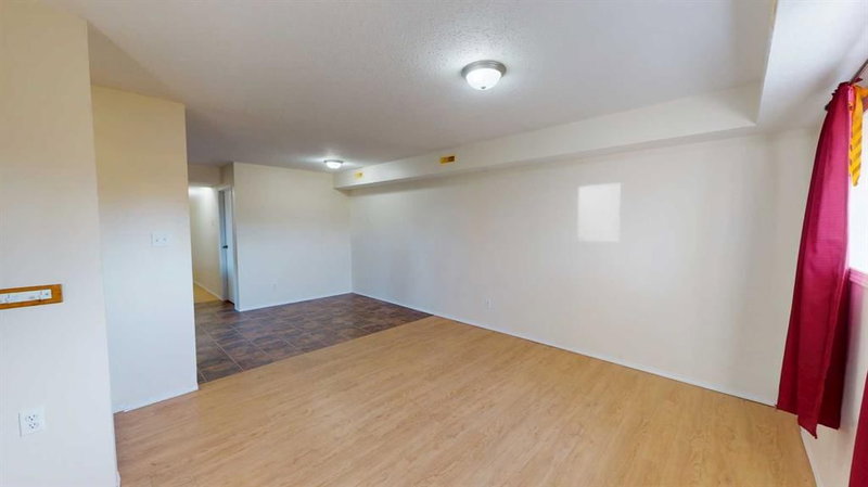 B - 5731 Evergreen Drive
