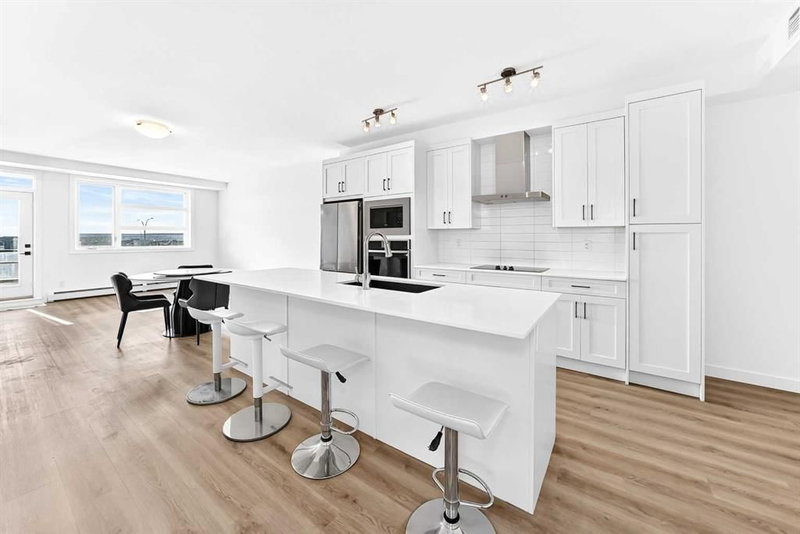 2409, 55 Lucas Way NW, Livingston — interior photo 7