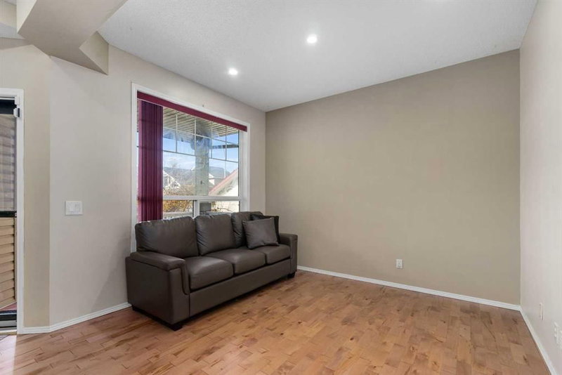 21 Citadel Meadow Close NW